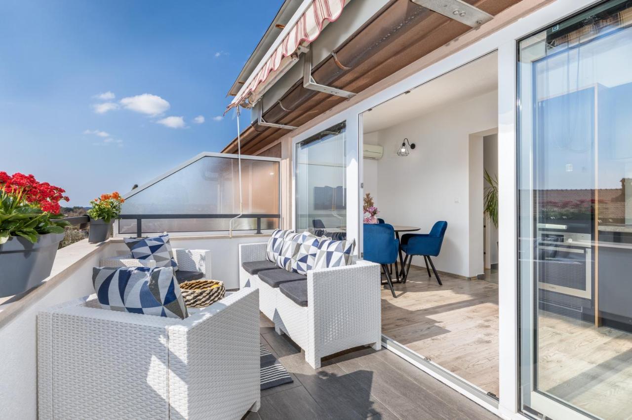 פאז'אנה Apartman Nina מראה חיצוני תמונה